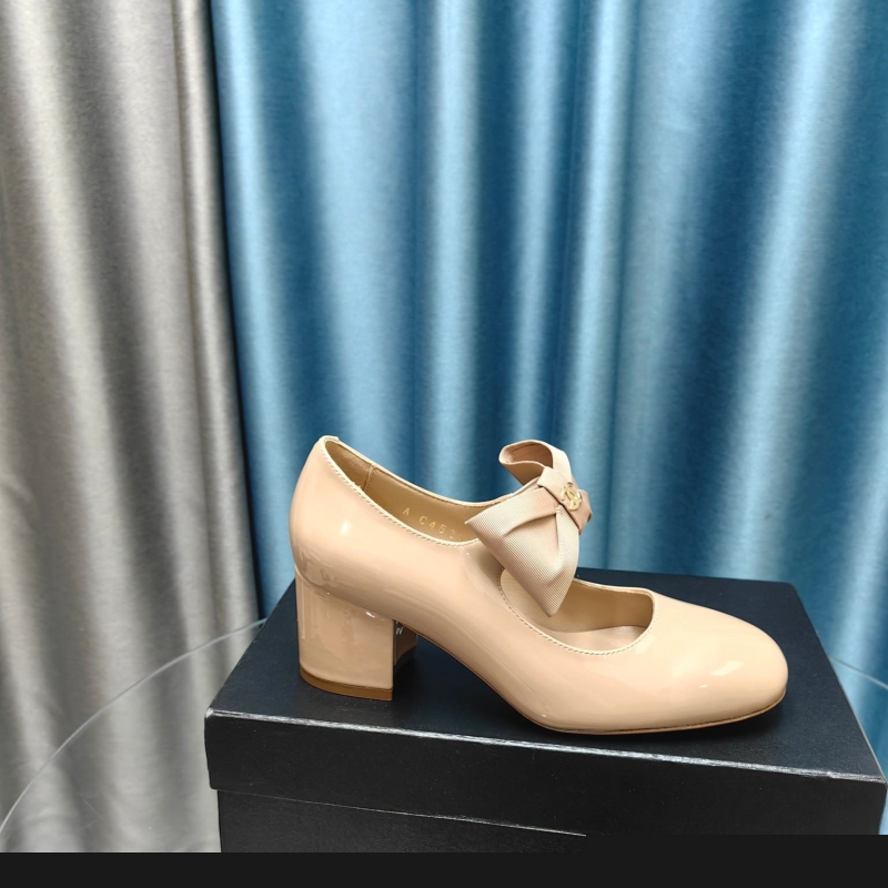 Ch*el high heels